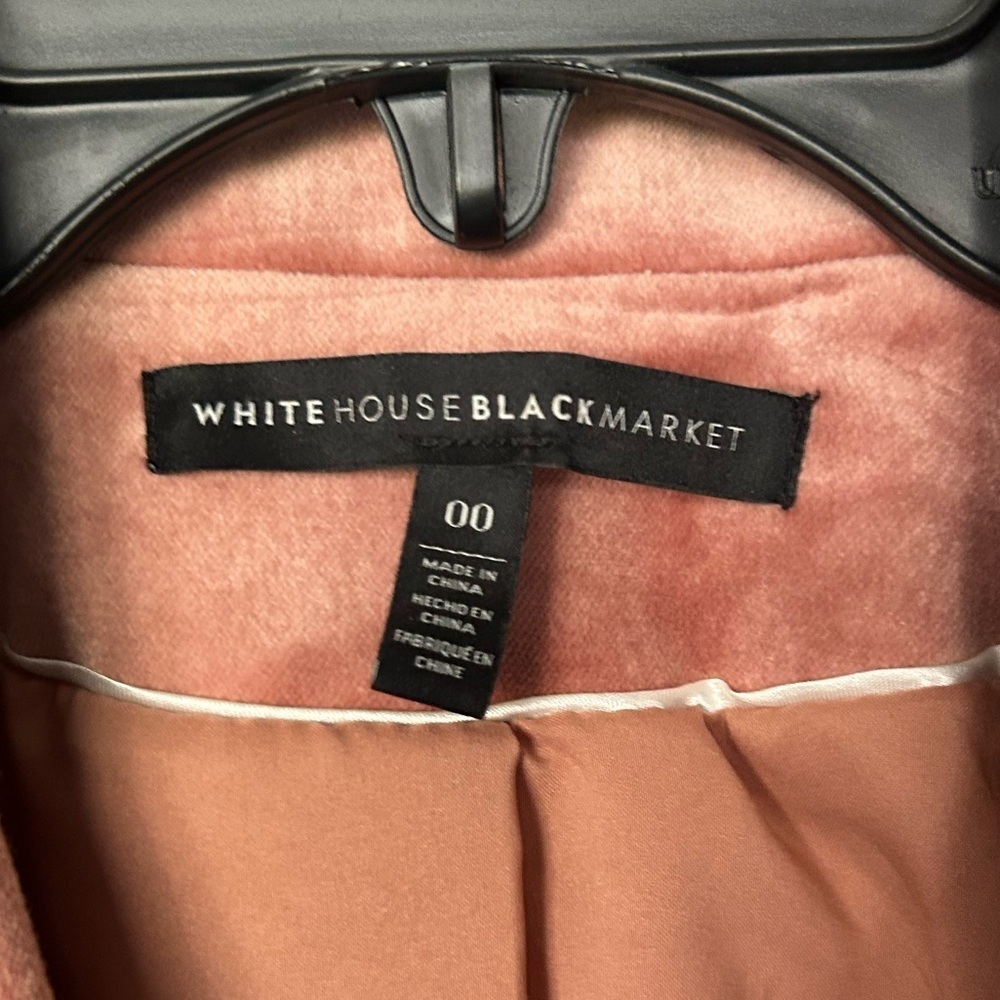 White House Black Market Pink Velvet Blazer Excellent Size 00 - Picture 4 of 7